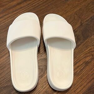 Lululemon Restfeel Slides size 9 light ivory
